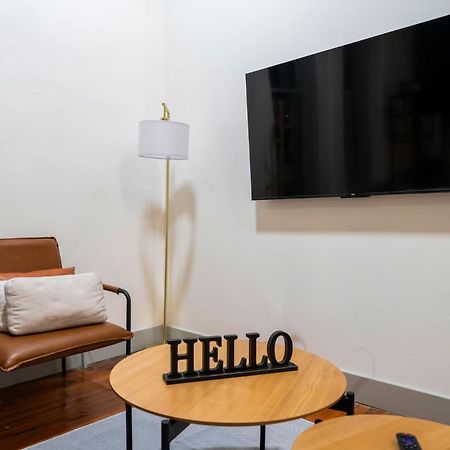 Bright And Modern Studio In Louisville # 404 Kültér fotó