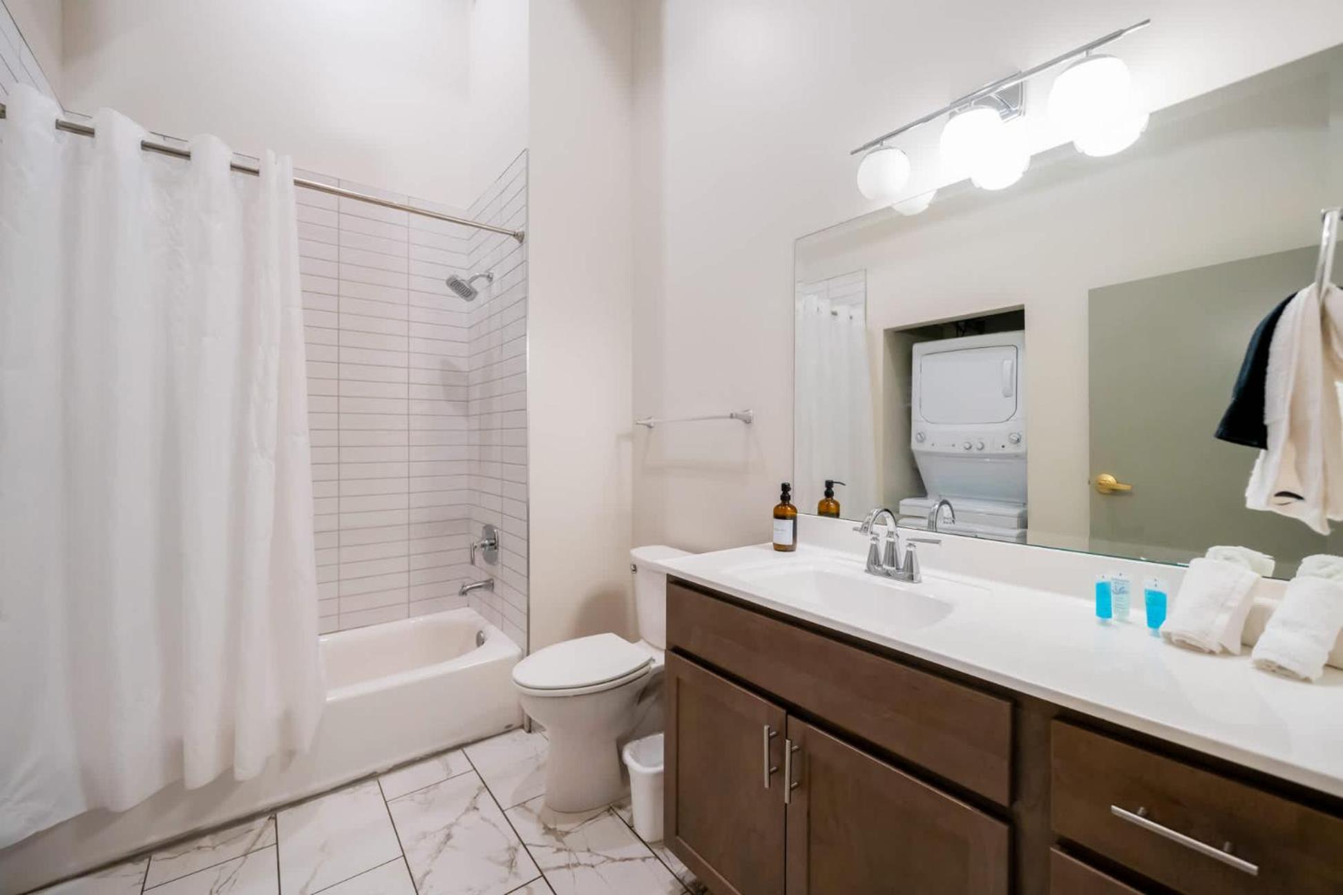 Bright And Modern Studio In Louisville # 404 Kültér fotó