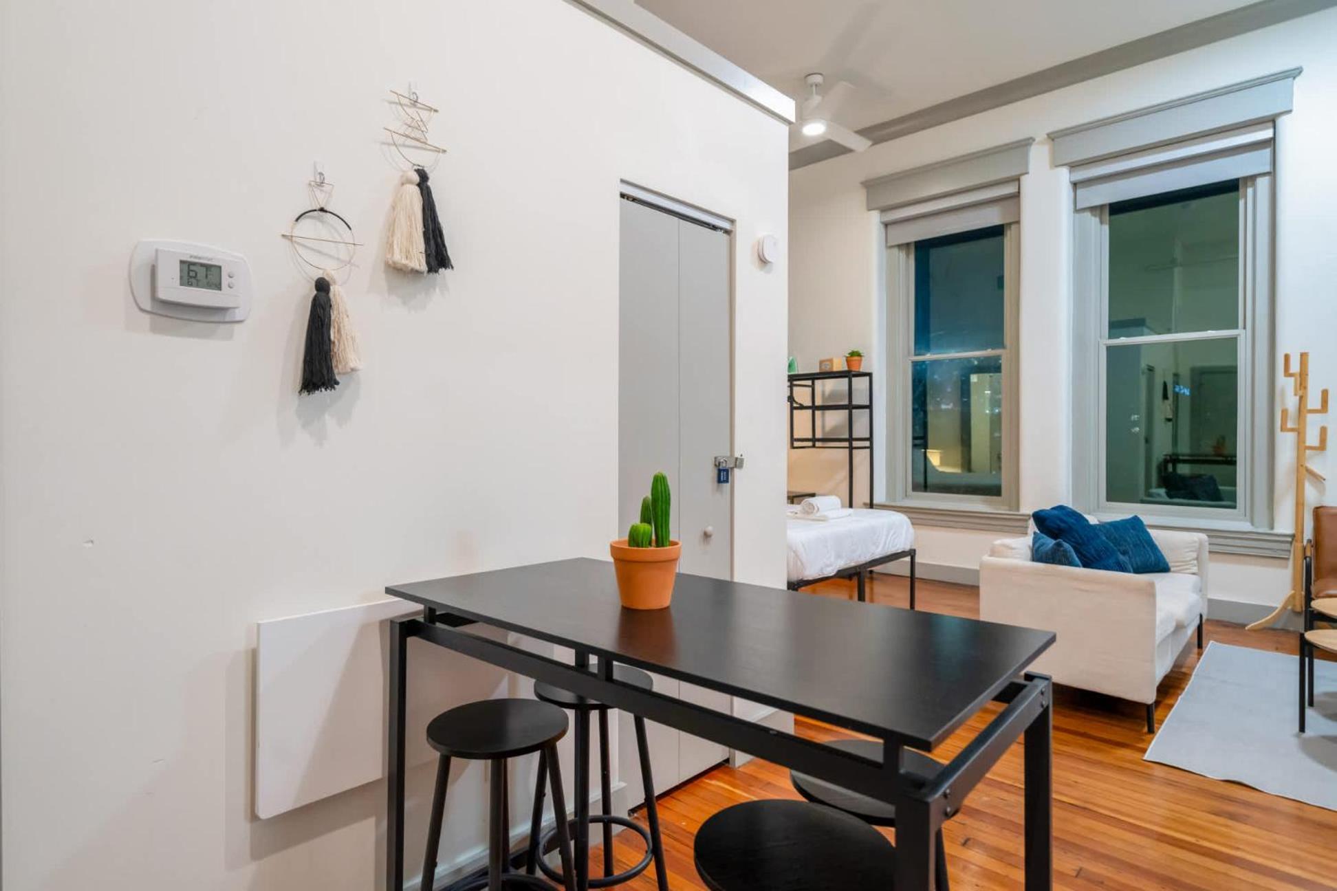 Bright And Modern Studio In Louisville # 404 Kültér fotó
